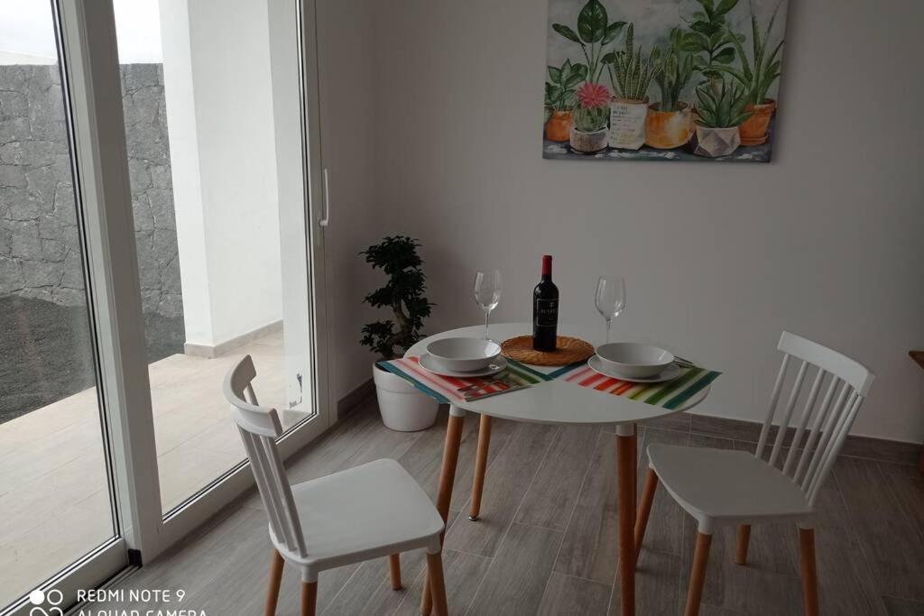 Precioso Apartamento Con Terraza En Teguise เตกีเซ ภายนอก รูปภาพ