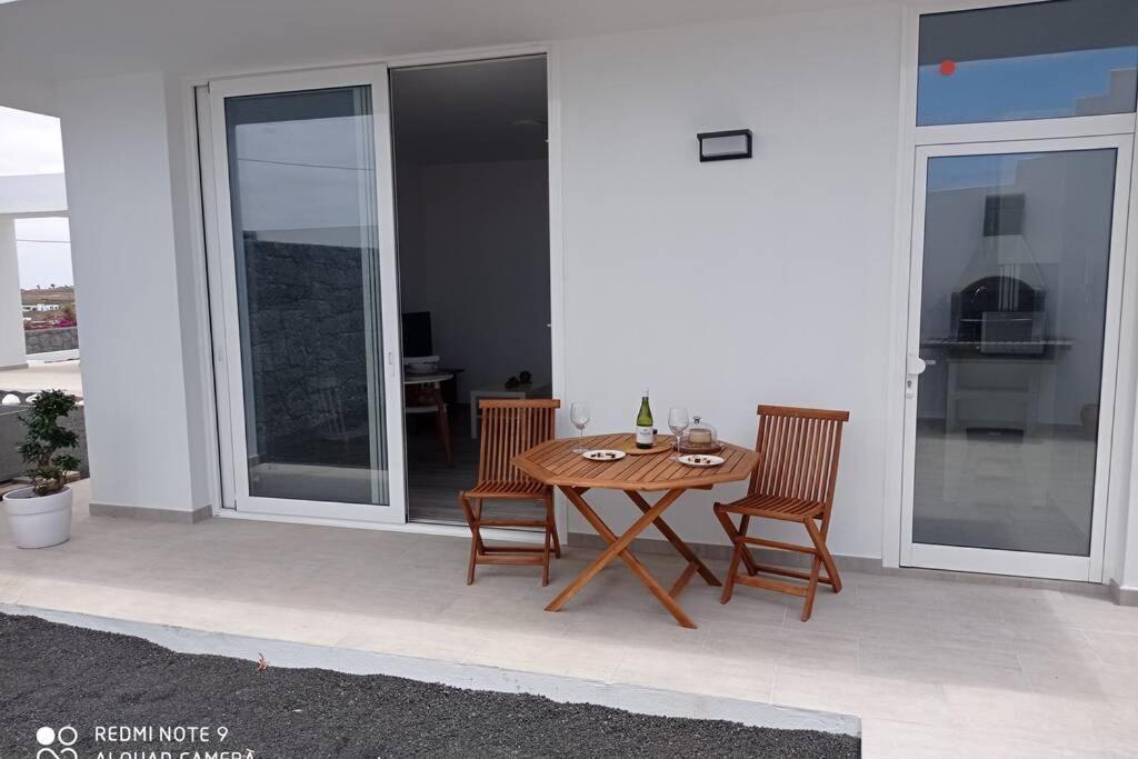 Precioso Apartamento Con Terraza En Teguise เตกีเซ ภายนอก รูปภาพ
