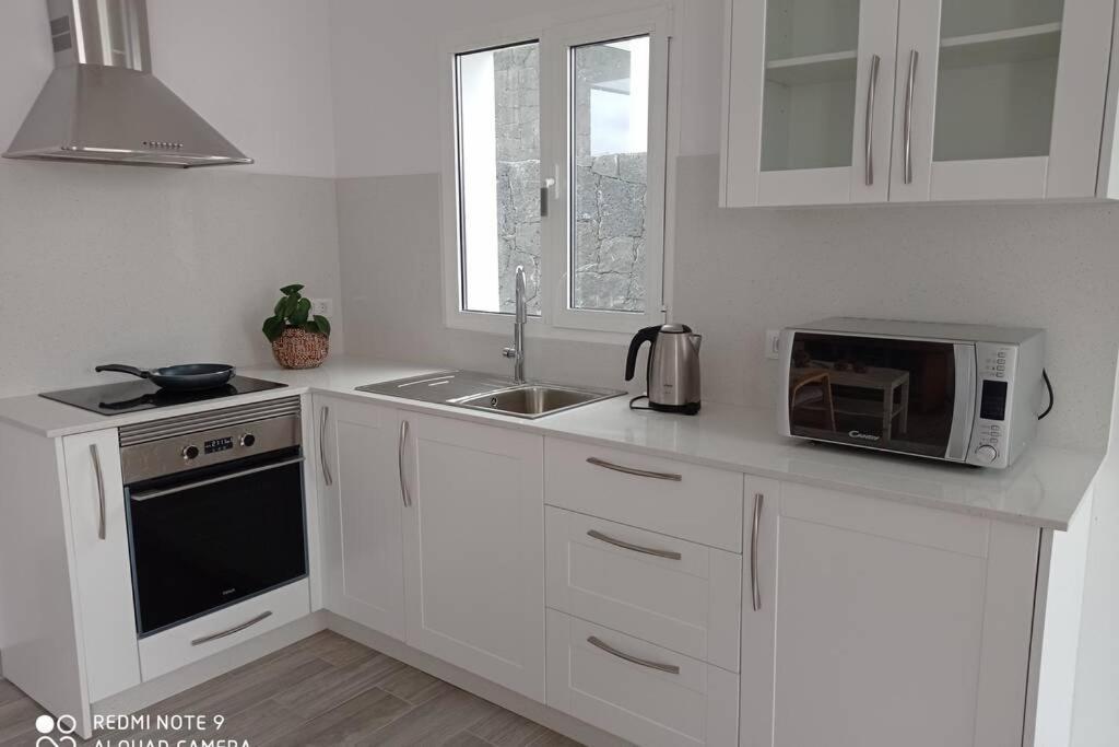 Precioso Apartamento Con Terraza En Teguise เตกีเซ ภายนอก รูปภาพ